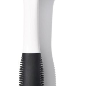 Nylon-Bristle Dish Brush: Built-in scraper; non-slip handle; suitable for cleaning pots and dishes.
